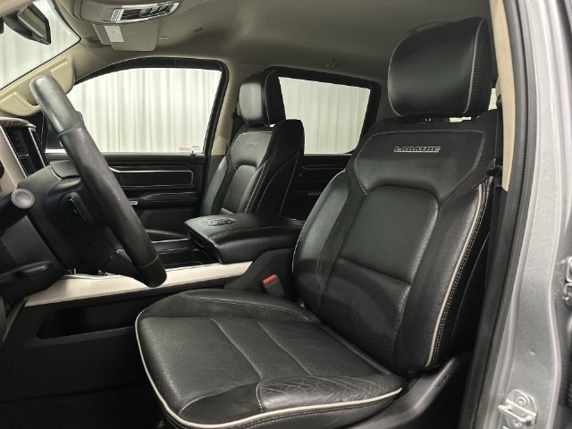 Used 2019 RAM 1500 Laramie AWD/4WD image 17