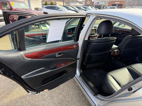 Used 2011 Lexus LS 460 L image 18