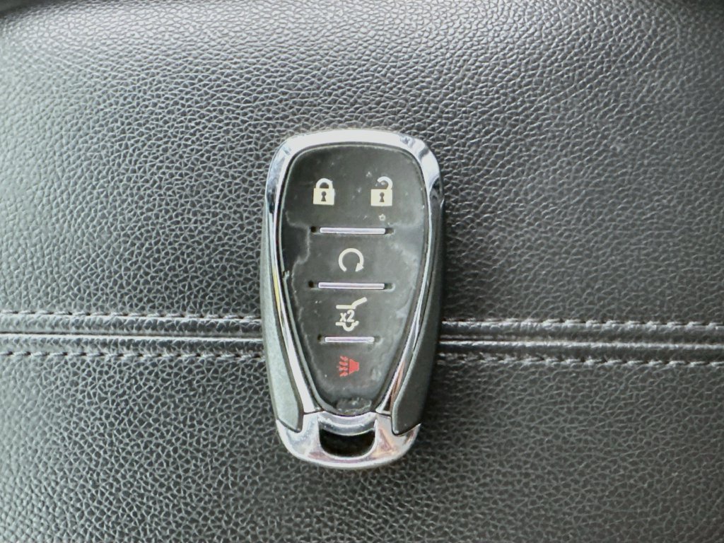 Used 2018 Chevrolet Equinox Premier FWD image 27