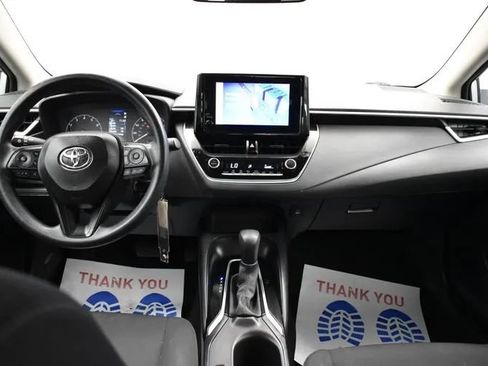 Used 2024 Toyota Corolla LE FWD image 18