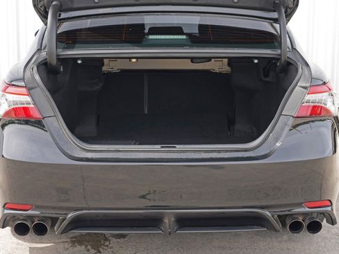 Used 2019 Toyota Camry XSE w/ Navigation Package image 9