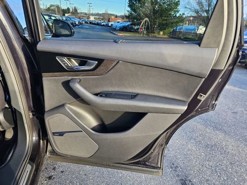 Used 2018 Audi Q7 3.0T Prestige image 14