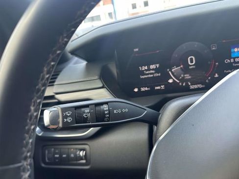 Used 2024 GMC Acadia AT4 w/ Luxury Package image 27