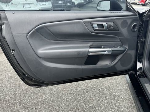 Used 2025 Ford Mustang GT Premium image 11