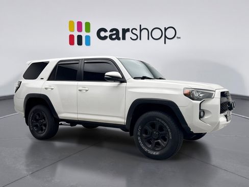 Used 2016 Toyota 4Runner SR5 Premium image 7