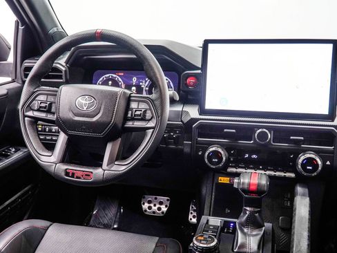 Used 2025 Toyota Tacoma TRD Pro AWD/4WD image 16