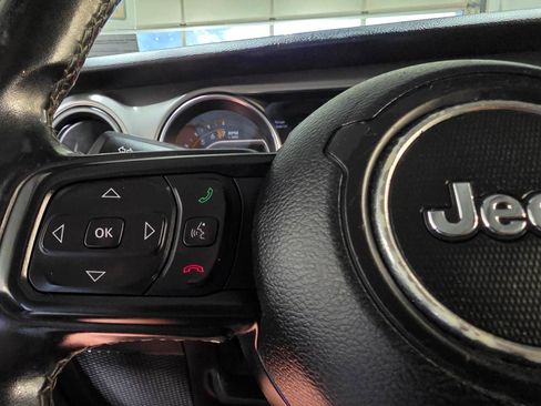 Used 2021 Jeep Gladiator Sport AWD/4WD image 28