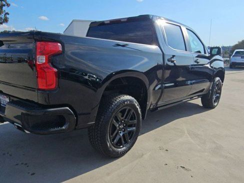Used 2023 Chevrolet Silverado 1500 LT Trail Boss AWD/4WD image 8