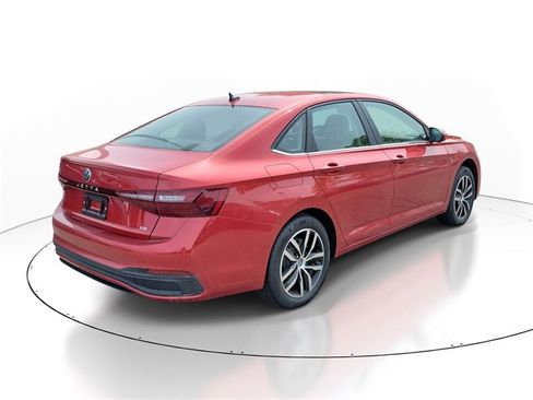 New 2025 Volkswagen Jetta SE image 4