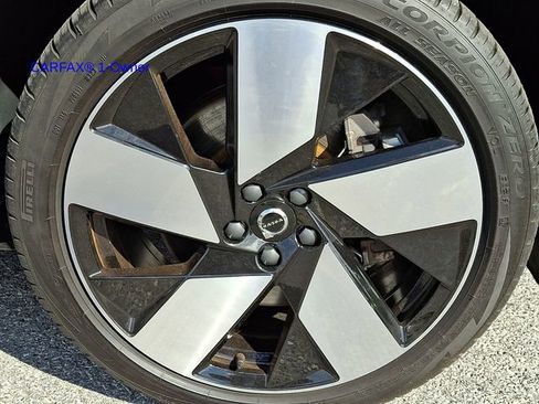 Used 2023 Volvo C40 P8 Recharge Ultimate AWD/4WD image 9