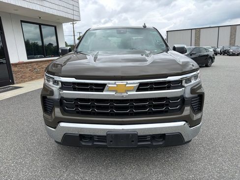 Used 2023 Chevrolet Silverado 1500 LT AWD/4WD image 11