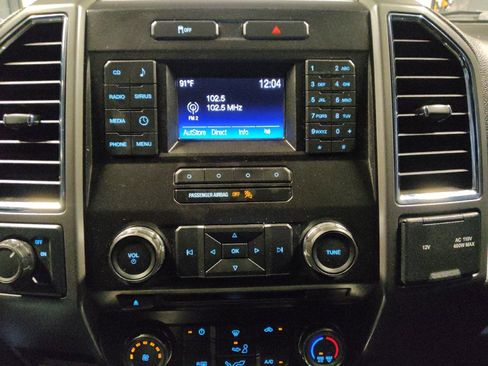 Used 2015 Ford F150 XLT w/ Equipment Group 301A Mid RWD image 25