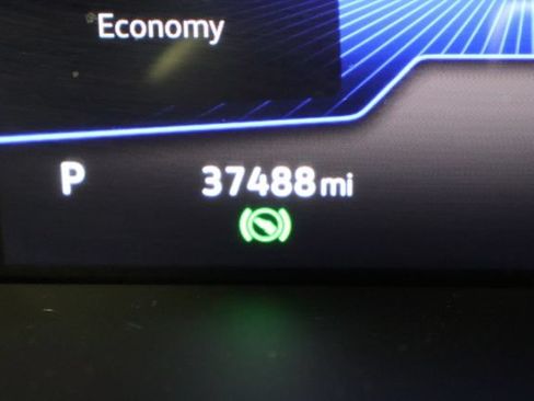 Used 2023 Volkswagen Tiguan SE FWD image 36