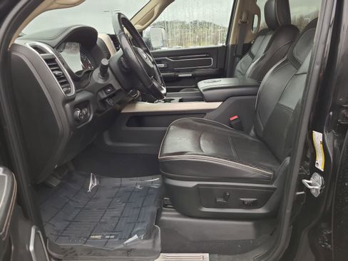 Used 2019 RAM 3500 Laramie image 19