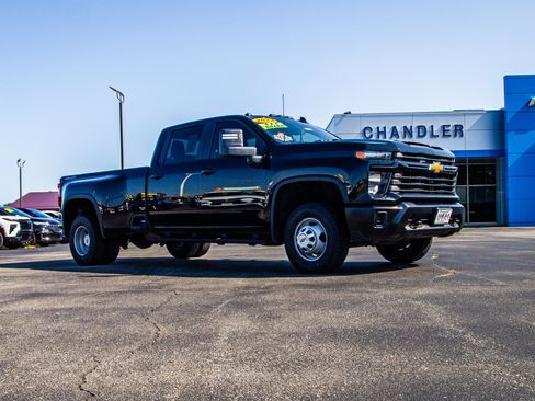 Used 2024 Chevrolet Silverado 3500 W/T w/ WT Convenience Package AWD/4WD image 9