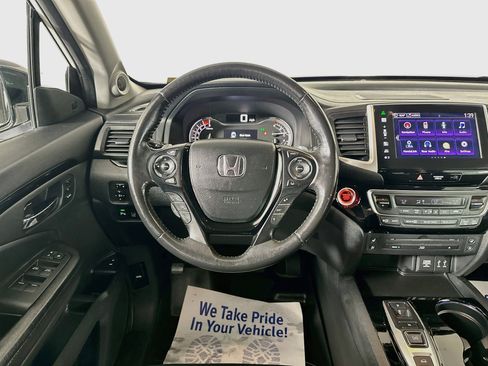Used 2016 Honda Pilot Elite image 22
