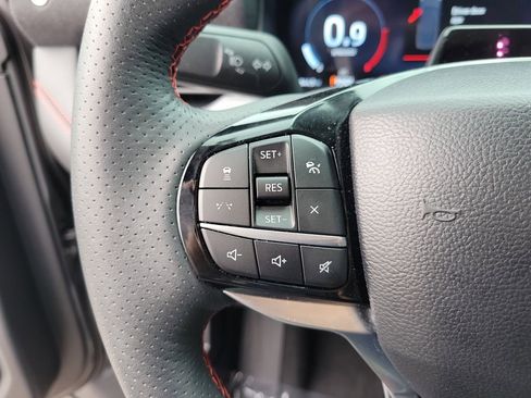 Used 2025 Ford Explorer ST-Line w/ Premium Package image 18