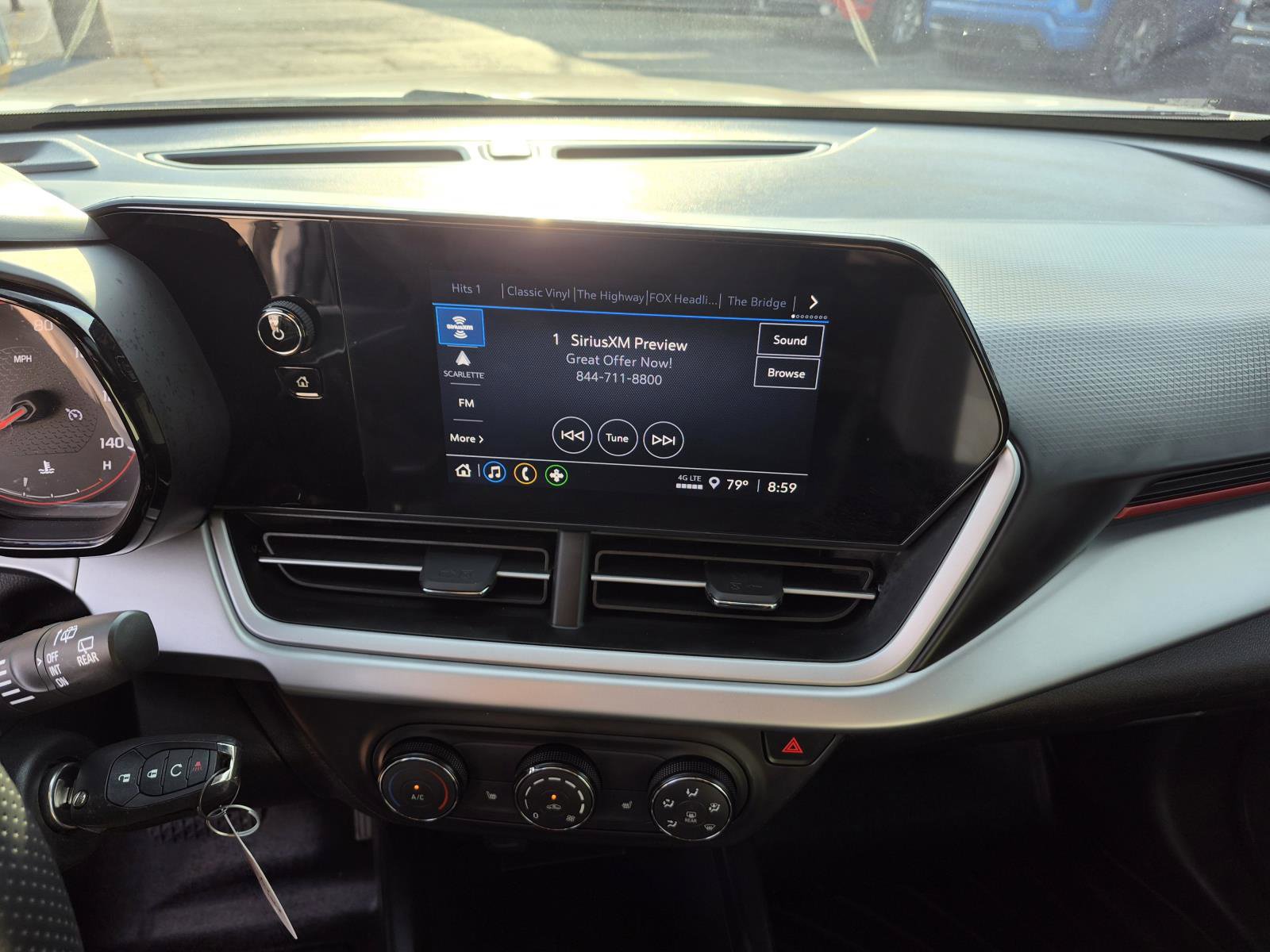 Used 2025 Chevrolet Trax RS w/ Driver Confidence Package FWD image 21