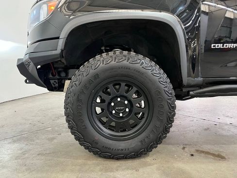 Used 2019 Chevrolet Colorado ZR2 AWD/4WD image 11
