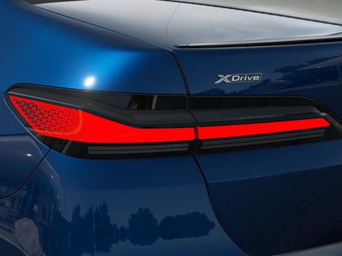 New 2026 BMW 760i xDrive w/ Executive Package image 8