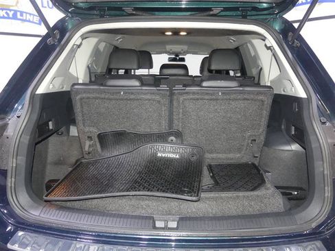 Used 2019 Volkswagen Tiguan SE image 9