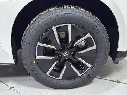 New 2026 Toyota bZ XLE Plus image 21