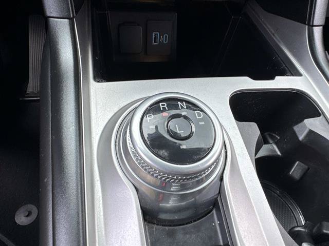 Used 2023 Ford Explorer XLT AWD/4WD image 14