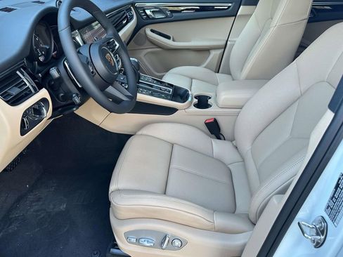 New 2026 Porsche Macan AWD/4WD image 19