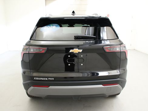 Used 2025 Chevrolet Equinox LT w/ Convenience Package II AWD/4WD image 7