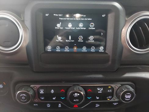 Used 2020 Jeep Wrangler Unlimited Sahara w/ Cold Weather Group image 12