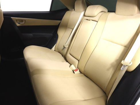 Used 2019 Toyota Corolla LE w/ Carpet Mat Package (TMS) FWD image 30