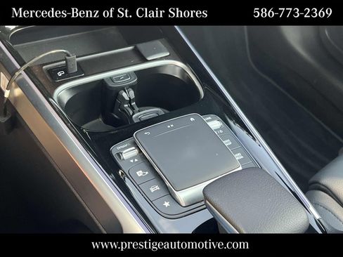 Used 2023 Mercedes-Benz GLB 250 4MATIC image 29