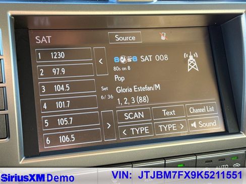 Used 2019 Lexus GX 460 image 30