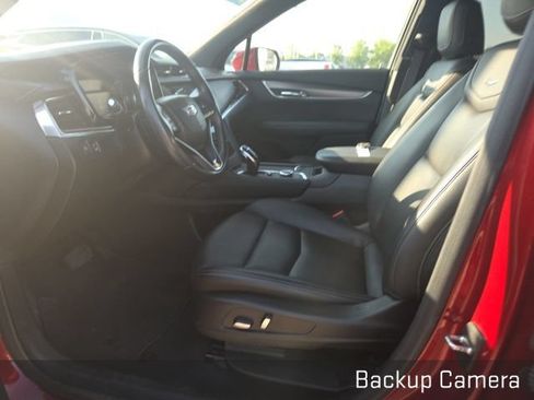 Used 2022 Cadillac XT6 Luxury FWD image 9