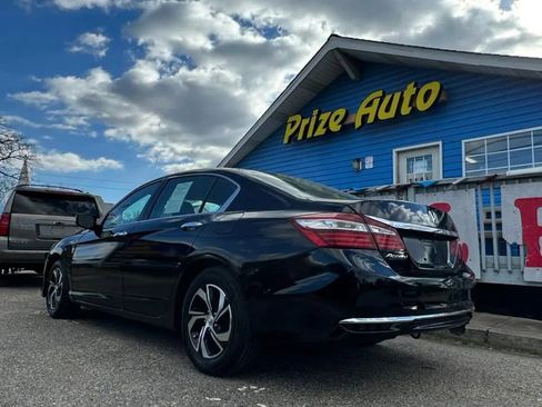 Used 2017 Honda Accord LX image 4