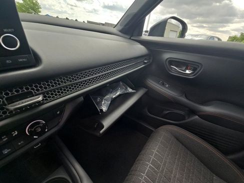 Used 2023 Honda HR-V Sport image 18