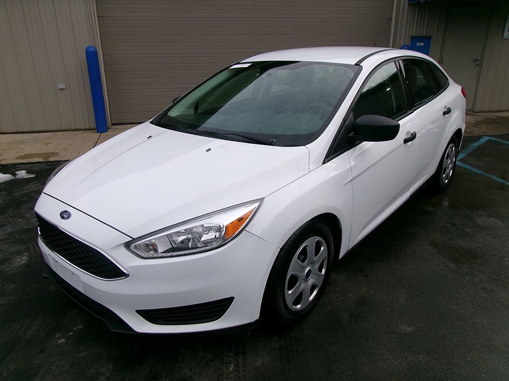 Used 2016 Ford Focus S FWD image 1