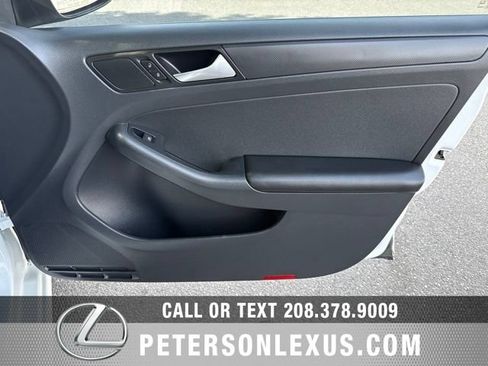 Used 2014 Volkswagen Jetta TDI FWD image 12