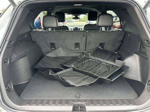 Certified 2024 Chevrolet Equinox RS FWD image 9