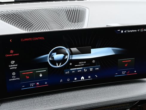 New 2026 BMW 330i xDrive Sedan w/ M Sport Package image 16