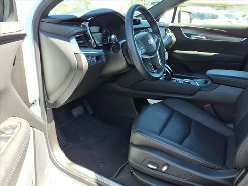 New 2026 Cadillac XT5 Luxury AWD/4WD image 9