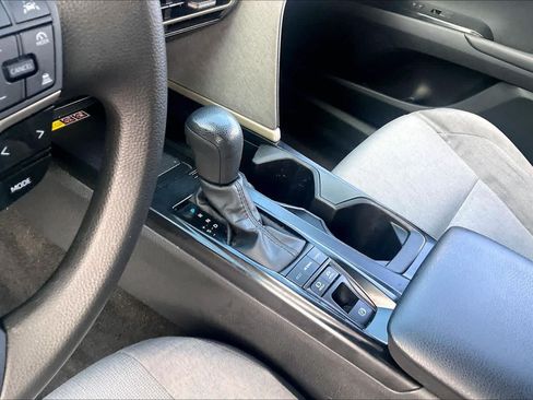 Used 2026 Toyota Camry LE w/ Convenience Package FWD image 16