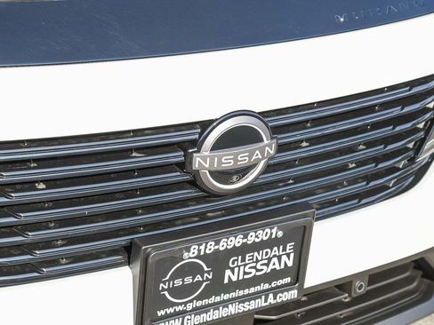 New 2025 Nissan Murano SL w/ Cargo Package AWD/4WD image 5