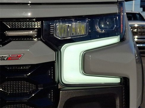 Used 2024 Chevrolet Silverado 1500 ZR2 w/ ZR2 Bison Edition image 9
