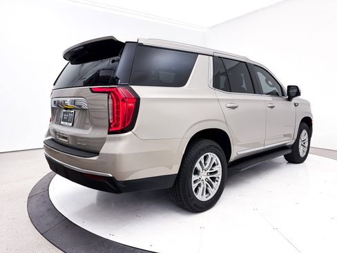 Used 2022 GMC Yukon SLT w/ SLT Premium Package image 19