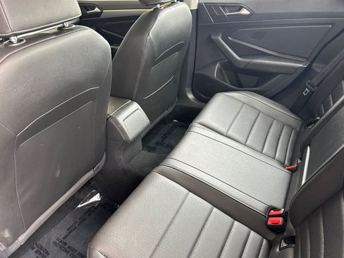 Used 2021 Volkswagen Jetta SE image 11