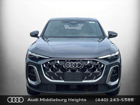 Used 2025 Audi Q5 Premium Plus w/ Premium Plus AWD/4WD image 4