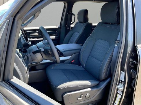 New 2026 RAM 1500 Big Horn AWD/4WD image 17