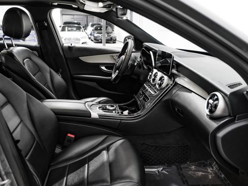 Used 2020 Mercedes-Benz C 300 Sedan image 32