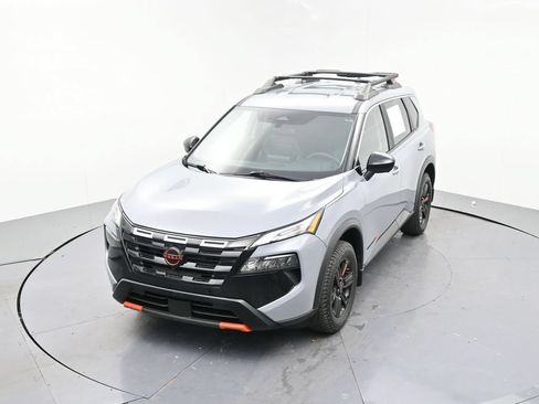 Used 2026 Nissan Rogue SV AWD/4WD image 16